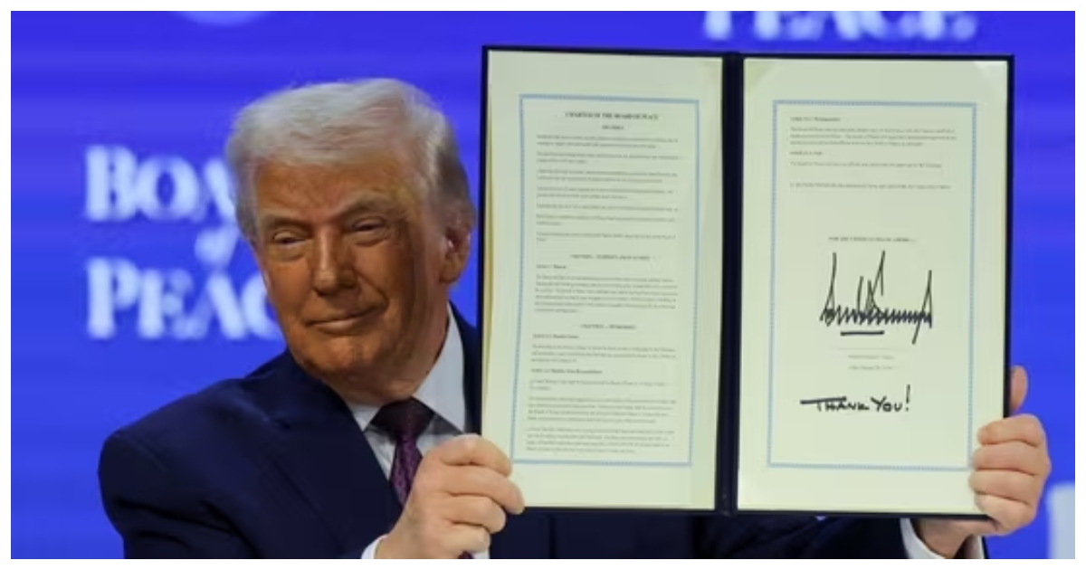 বোর্ড অব পিস সনদে স্বাক্ষরের পর প্রেসিডেন্ট ডনাল্ড ট্রাম্প